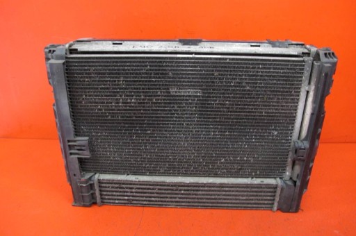 BMW 3 E90 E91 2.0 D N47D20C Kühler Lüfter MANUAL KOMPLET 318d