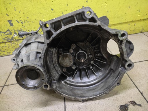 VW GOLF II 1.6 D Getriebe 4S23011