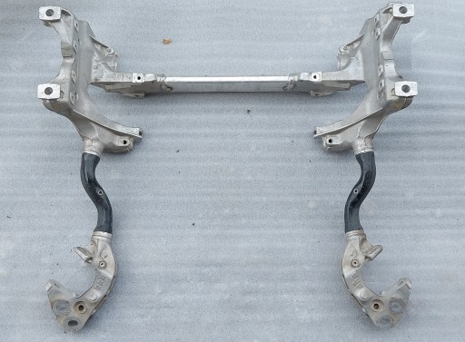 Audi q8 bentley bentayga sanka front 4m0399315t