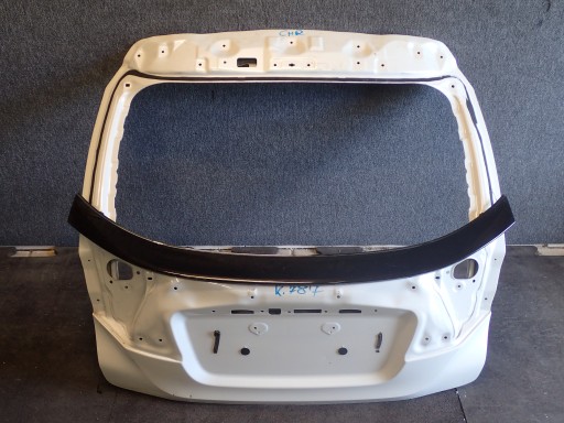 ЗАДНЯЯ ДВЕРЬ TOYOTA CHR CH R