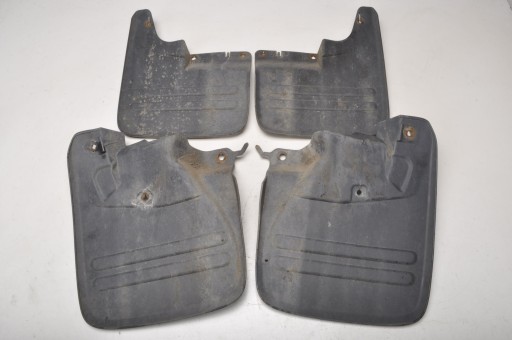 TOYOTA TUNDRA БРИЗГОВИКИ ПЕРЕДНІ ЗАДНІ КОМПЛЕКТ 00-06