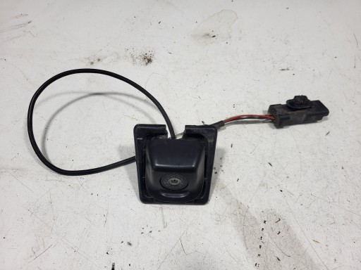 Камера заднего вида на крышке багажника citroen ds5 9804632980