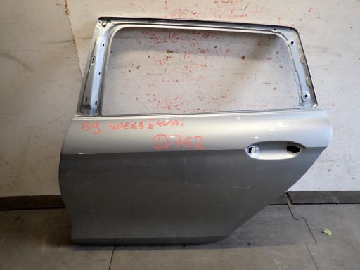 door rear part rear. left VW PASSAT B9 KOMBI 2023- 3J0833311A