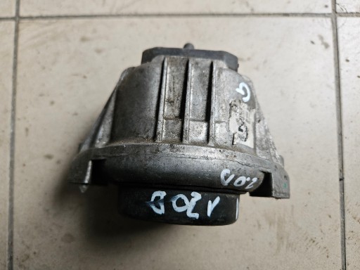Supporti motore usato BMW 1 2005- E87 E90 6768800 6768799