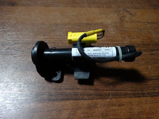 IDEALNY NABOJ bonnets right BMW F90 G30 G31 G32 1