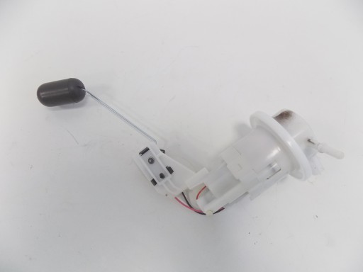 SUZUKI GSX-S 125 ТОПЛИВНЫЙ НАСОС