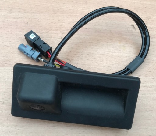 Audi vw skoda камера заднего вида 3v0827566l