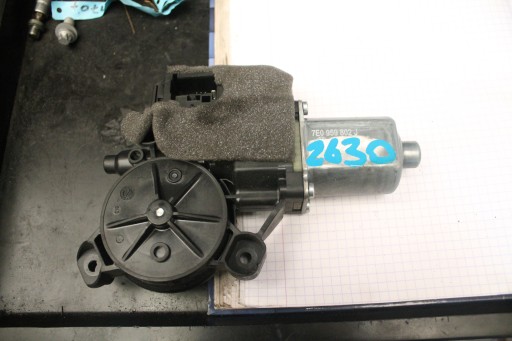 2630. моторчик вікна vw t5 t6 7e0959802j