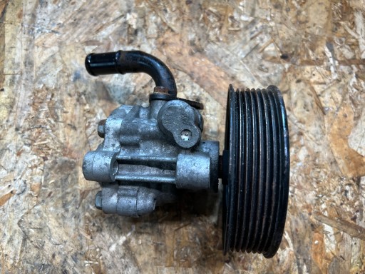 servo pump HYUNDAI H1 H-1 STAREX H300 2.5 CRDI 57100-4H000