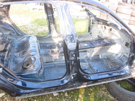 BMW 3 F34 GT sloupek B práh pravý karosérie boční PRAHU A89 IMPERIALBLAU