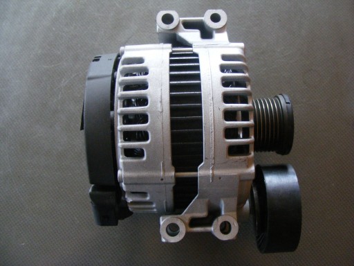 E90 N43 - Генератор bmw 0121715017