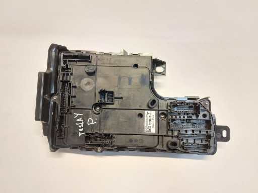 TESLA MODEL Y 2024r komfortsteuergerät 1657650-00-C