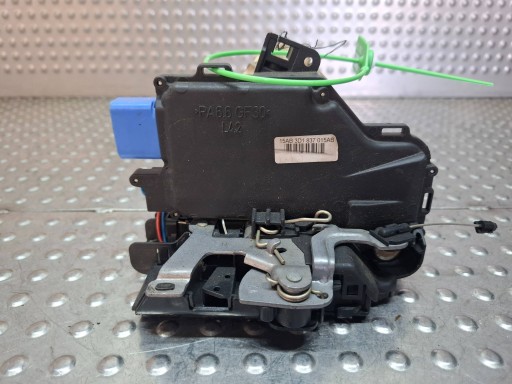 lock door CENTRALNY left front 9 PIN 3D1837015AB VW GOLF V OCTAVIA II