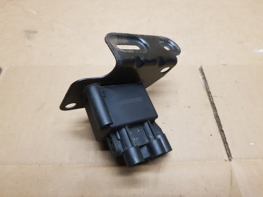 MERCEDES Підвіска клапан A2513200158