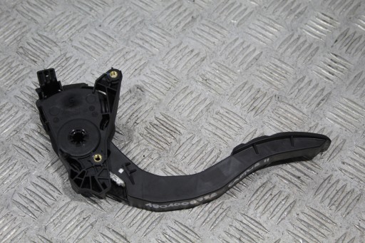 accelerator pedal RENAULT CAPTUR II 2 180100879R