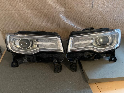 JEEP GRAND CHEROKEE LIFT ЛЕВАЯ ПРАВАЯ КСЕНОНОВАЯ ЛАМПА