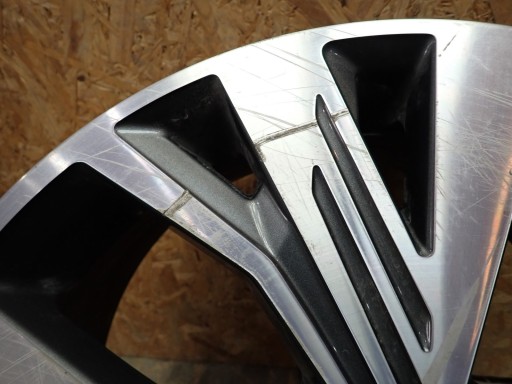disk hliníkový AUDI Q4 E TRON 89A F4B F4N 2021- 8J 19" ET 45 89A601025AN
