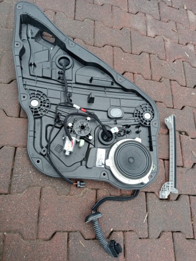 83480-aT000 - Kia niro ii механизм подъема правого заднего стекла