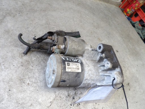 Peugeot 207 1,6B lift starter M000T32271ZE V75500178004
