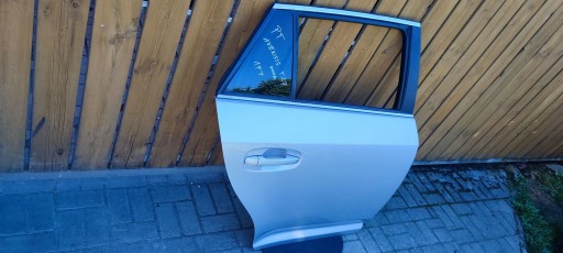 door rear part rear. right Toyota Avensis T27 kombi 1F7