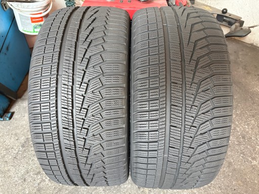 2 tyres winter 245/35R19 Hankook Winter and*cept Evo2 7,5mm