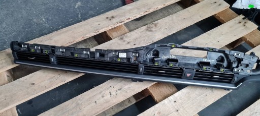 S5 8W LIFT A5 rešetka srednja konzoli 8W1820902D S4 B9 8W A4