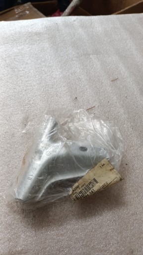 Кронштейн крыла 6q0821141 vw, skoda, seat, cupra, audi