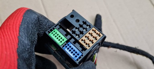 Q5 8R Connector Contact KOSTKA RADIA 3B7035444 A4 B8 Q5 A6 C7 4G
