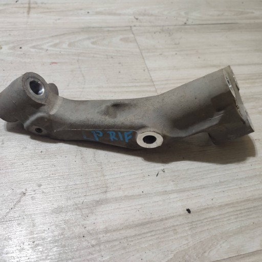 holder ramy pomocniczej front left Peugeot Rifter