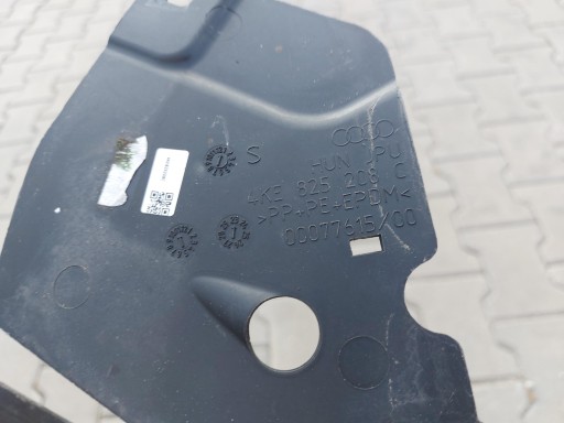 Audi Q8 E-TRON SportBack 4KE moulding cover cap of the threshold right 4ke825208c
