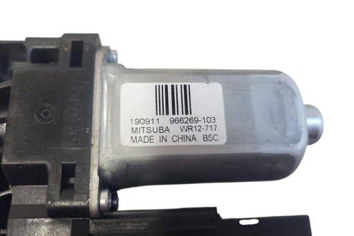 Мотор стеклоподъемника передней левой двери volvo v60 31674757 2,0 л дизель 140 квт