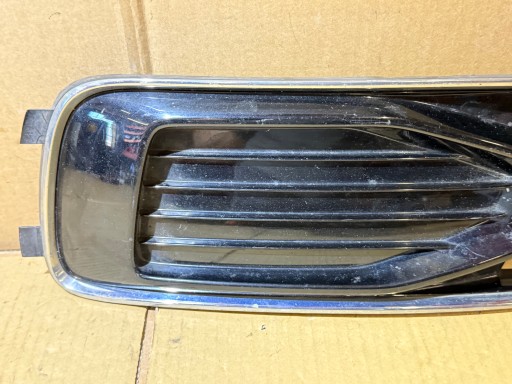 AUDI A6 C7 LIFT SLINE left grid grille of a bumper S-LINE 4G0807681AD
