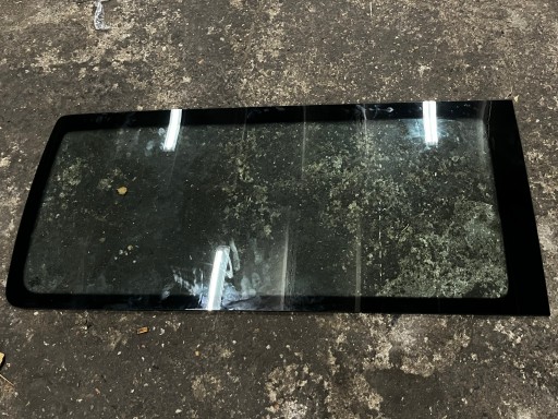 Скло заднє праве VW T6 Long