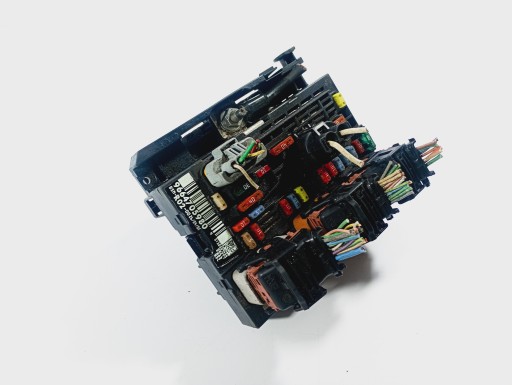 modul Kasten der Sicherungen OE 9664705980 Citroen C4 PICASSO 1 06-13