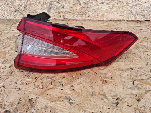 light right rear right rear part MASERATI LEVANTE 18R 20670205