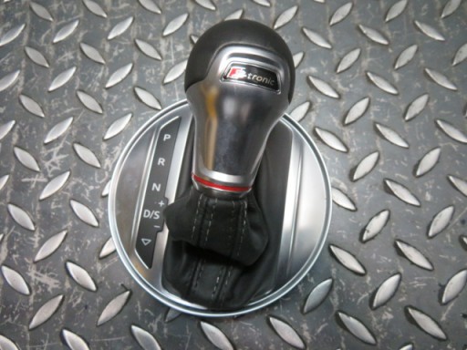8S1713139A 8S1713139 - РУЧКА РЫЧАГА ПЕРЕКЛЮЧЕНИЯ ПЕРЕДАЧ РЫЧАГ AUDI TT 8S