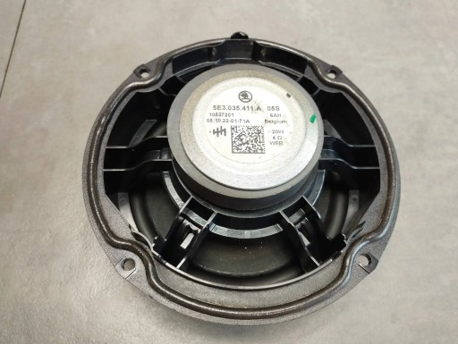 Skoda Octavia Mk4 speaker door 5E3035411A