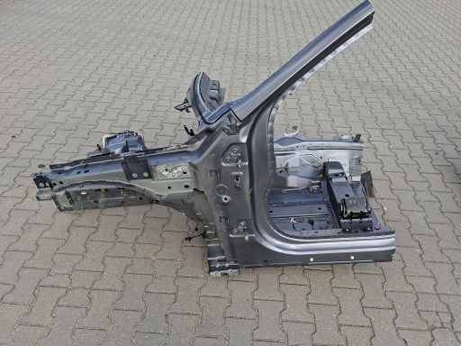 quarter front left front left JAGUAR F-PACE X761 LKH