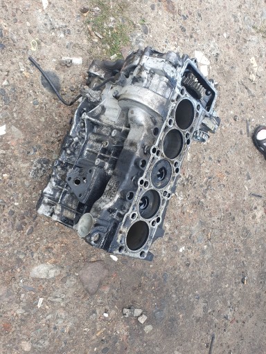 Низ двигателя VW T5 2.5 TDI AXD