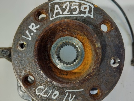 Renault Clio IV swing front right (A259)