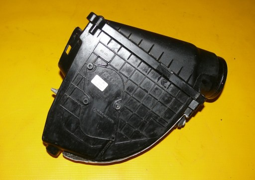 Gehäuse filter luft links AUDI A4 RS4 B8 A5 8T 4.2 FSI 8T0133835B