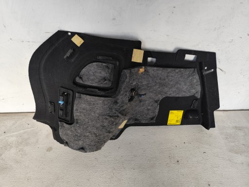 VOLVO XC40 2018 boot upholstery right 31484940