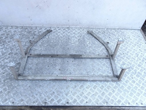 8J8802017F - Audi tt 8j 2.0 tdi салазки подрамник