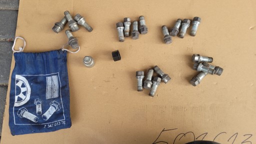 Болти обода кріплення Golf VII VI