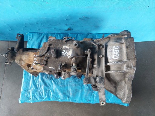 Getriebe NISSAN CABSTAR 1999r 3.0 TD 00414a DIESEL