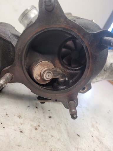 turbo AUDI A4 A5 Q5 2.0 TFSI 06H145702S