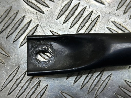 Poprzeczka front right console BMW F10 F11 7180318