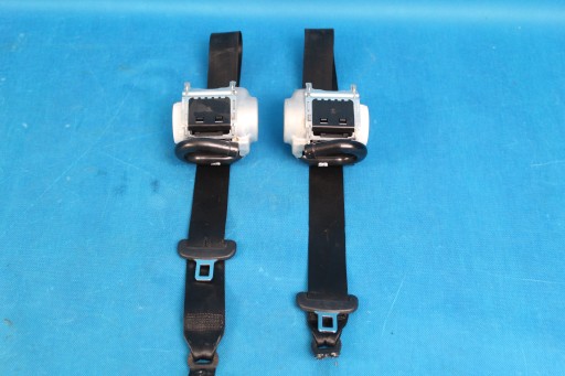 8W0857805B - AUDI A4 B9 17R Універсал ремені задній комплект вистрілив