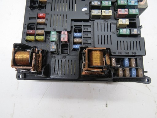Boîte Module Fusibles VOLVO V90 CROSS COUNTRY 32212297