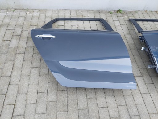 door right rear part rear. right KIA CARENS IV KU9